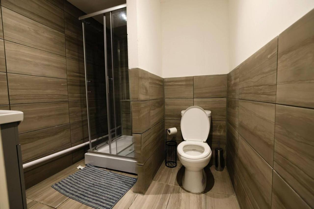 3 Bedroomflat-Free Parking-Wifi-Parking-8People Londres Exterior foto